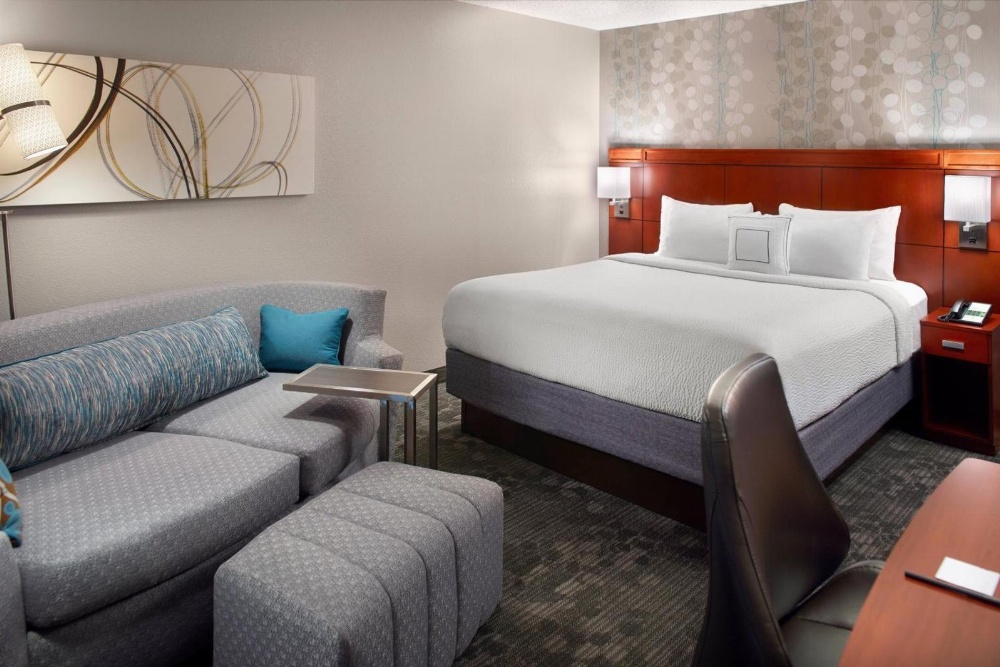 Courtyard by Marriott Fayetteville