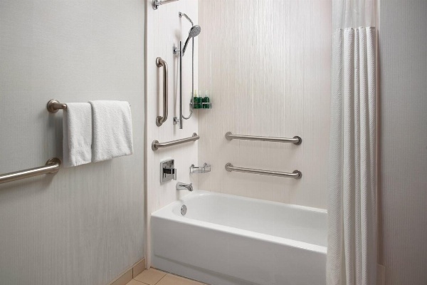 Courtyard by Marriott Fayetteville image 6
